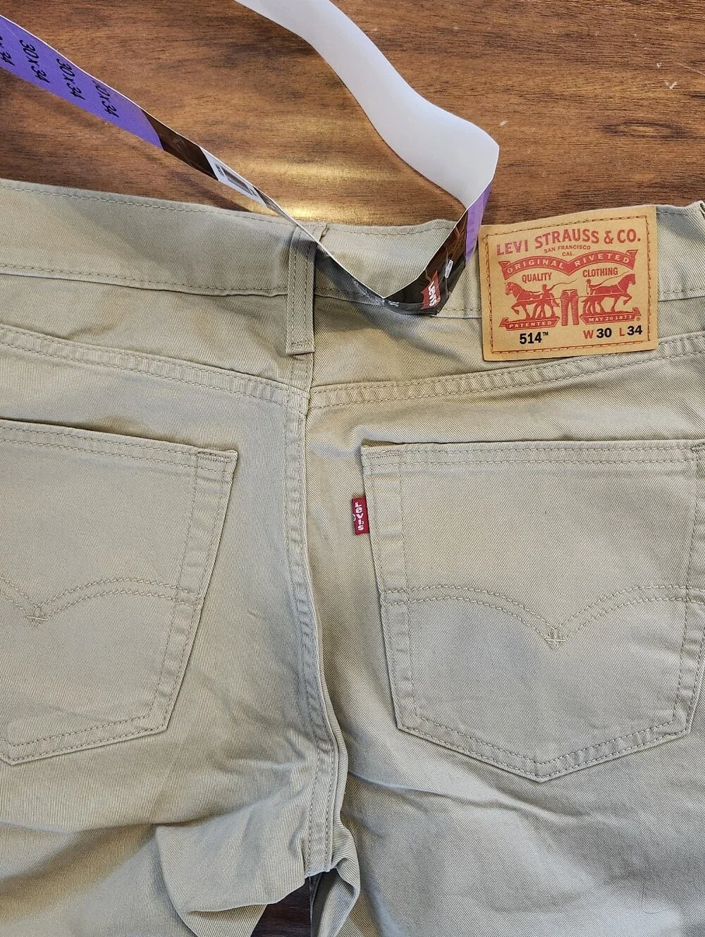 Mens Levi Strauss Khaki Jeans Sraight Fit Size 30 x 34 New/ Never Worn